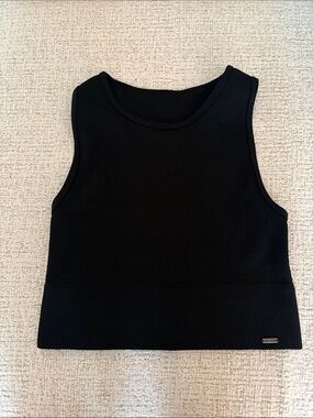 Gilly Hicks black tank